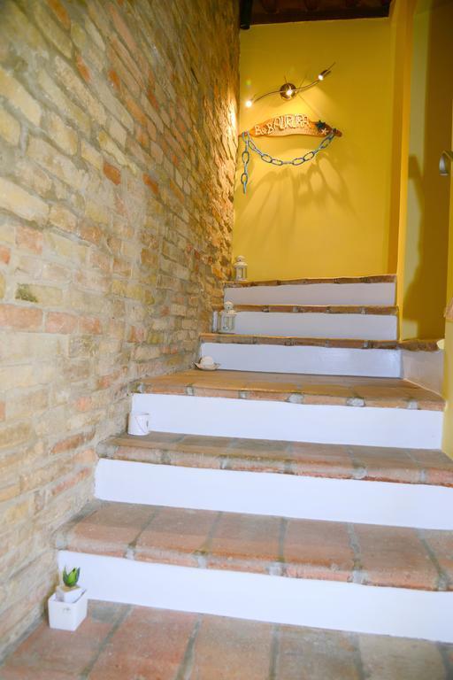 B&B Aurora Domus D'A-Mare 佩萨罗 外观 照片